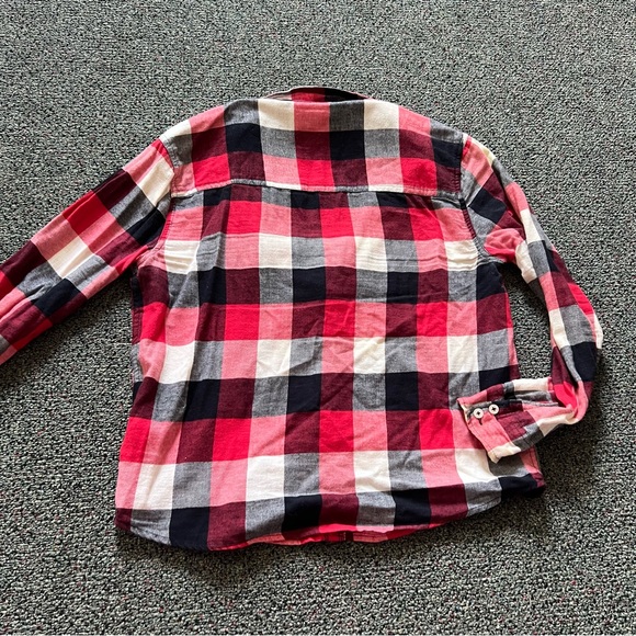 FOREVER21 Red Black & White Plaid Long-Sleeve Button Down Shirt Modest Top Sz S - Picture 8 of 16